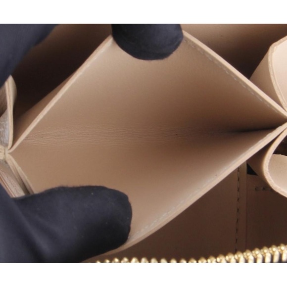 Fashioned from Monogram Reverse canvas - Picture 9 of 16